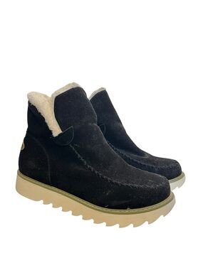 AVATCFS Sport | Black Cream Faux Fur Lined Suede Ankle Pull On Boots 7